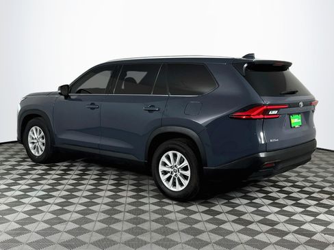 Used 2024 Toyota Grand Highlander FWD image 6
