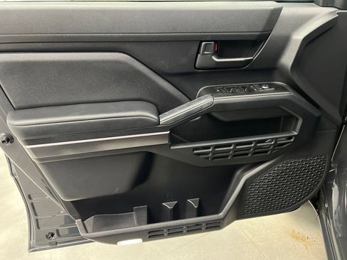 Used 2025 Toyota 4Runner SR5 image 11