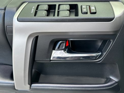 Used 2024 Toyota 4Runner SR5 image 9