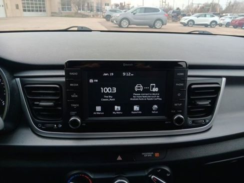 Used 2019 Kia Rio S image 16
