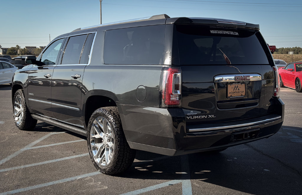 Used 2020 GMC Yukon XL Denali w/ Denali Ultimate Package AWD/4WD image 26