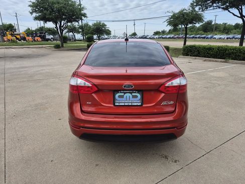 Used 2018 Ford Fiesta SE FWD image 7