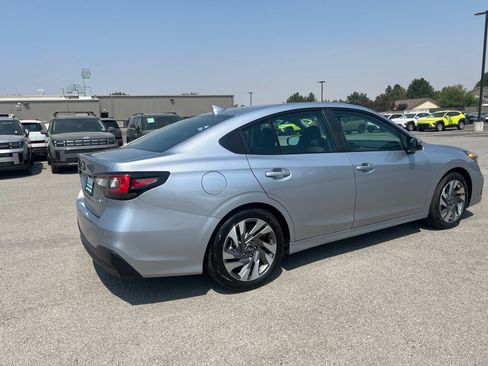 Used 2025 Subaru Legacy Limited AWD/4WD image 3
