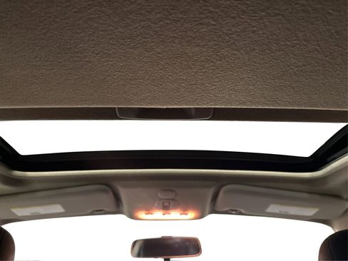 Used 2013 Nissan Juke SV image 22