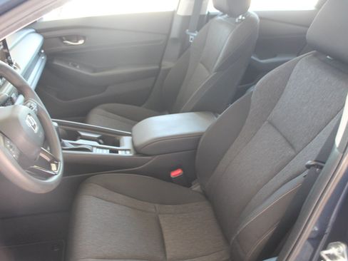 Used 2025 Honda Accord SE image 24