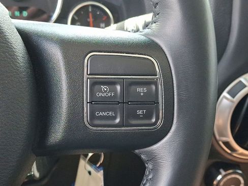 Used 2017 Jeep Wrangler Unlimited Sahara w/ Connectivity Group AWD/4WD image 20