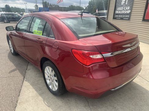 Used 2013 Chrysler 200 LX FWD image 7