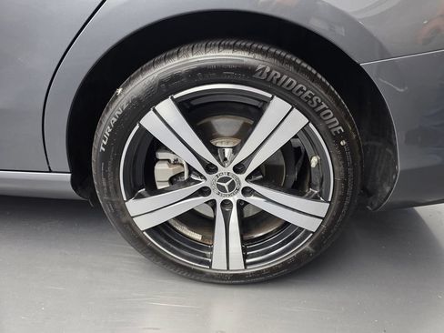 Used 2024 Mercedes-Benz C 300 Sedan image 17