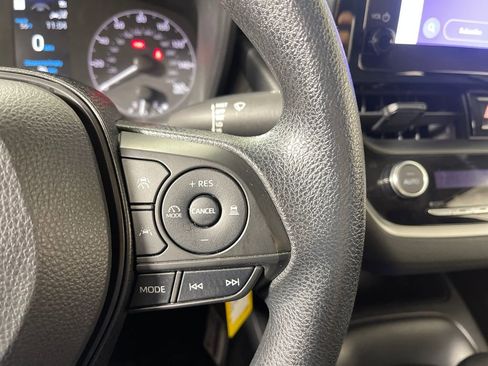 Used 2024 Toyota Corolla LE image 28