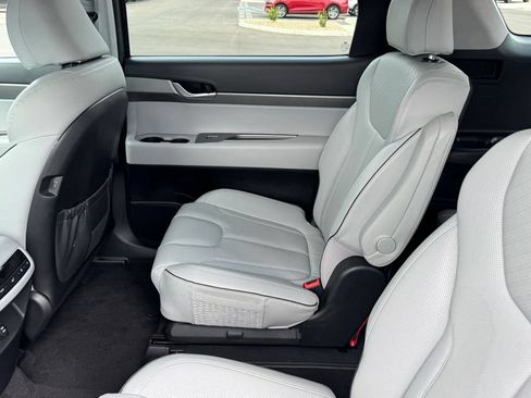Used 2024 Hyundai Palisade SEL FWD image 11