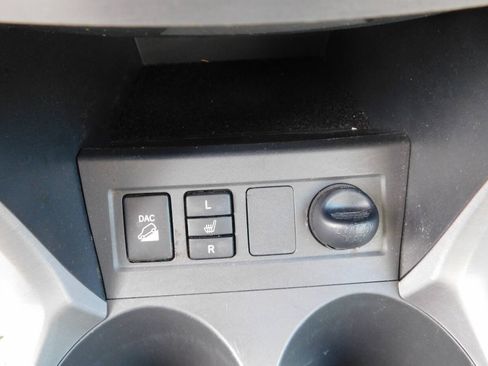 Used 2008 Toyota RAV4 Limited AWD/4WD image 14