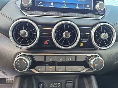 Used 2024 Nissan Sentra SV image 21