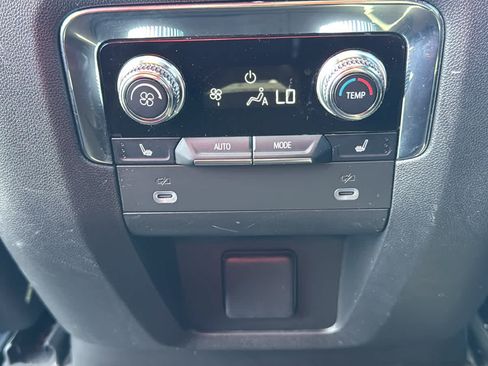 Certified 2023 GMC Yukon XL Denali AWD/4WD image 30