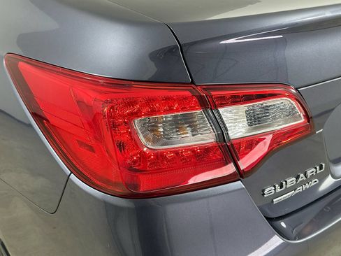 Used 2015 Subaru Legacy 2.5i Premium w/ Popular Package #2 AWD/4WD image 11