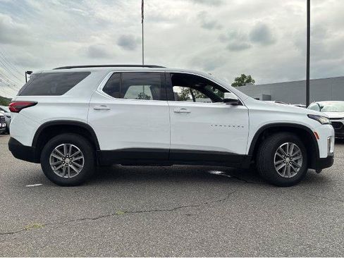 Used 2023 Chevrolet Traverse LT w/ LPO, Floor Liner Package AWD/4WD image 5