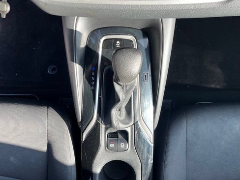 Used 2021 Toyota Corolla LE w/ Carpet Mat Package (TMS) FWD image 26