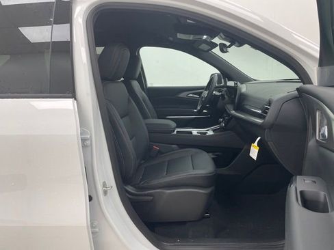 New 2026 Chevrolet Traverse LT w/ Midnight/Sport Edition image 15