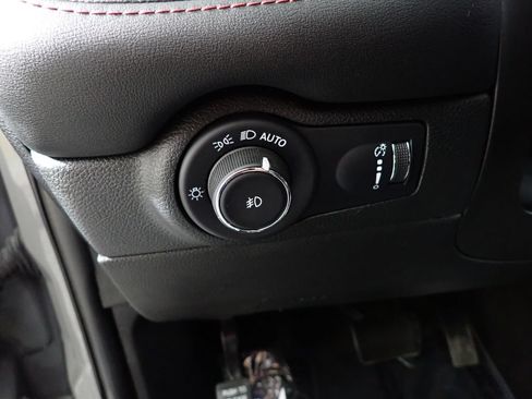 Used 2022 Dodge Durango R/T AWD/4WD image 27
