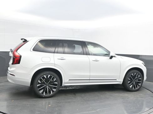 New 2026 Volvo XC90 B6 Ultra image 8