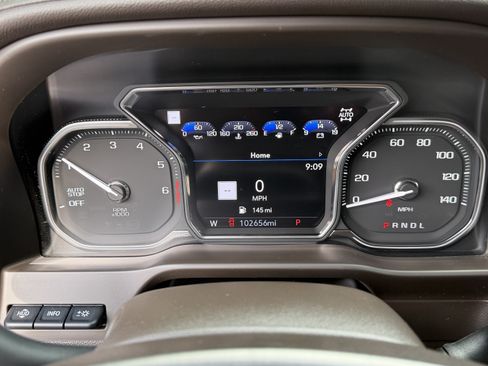 Used 2020 GMC Sierra 1500 Denali w/ Denali Ultimate Package AWD/4WD image 22
