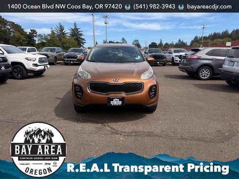 Used 2017 Kia Sportage LX AWD/4WD image 2