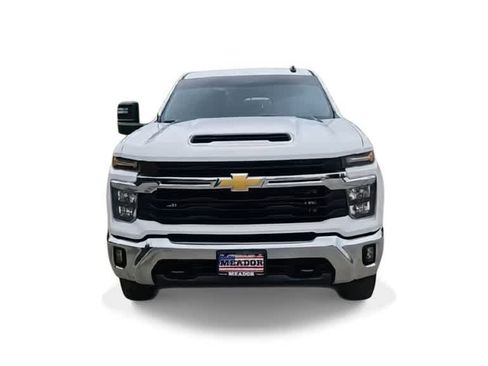 Used 2024 Chevrolet Silverado 2500 LT AWD/4WD image 3
