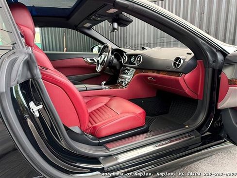 Used 2016 Mercedes-Benz SL 550 SL 550 w/ Driver Assistance Package image 18