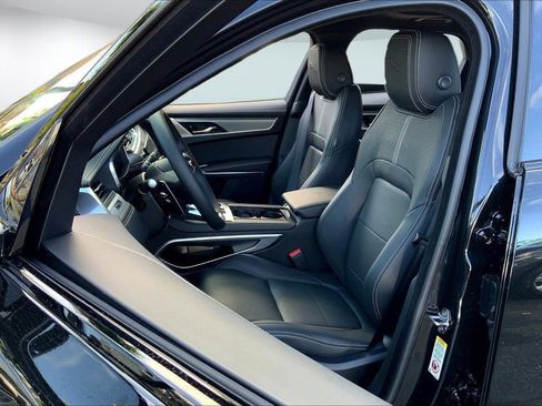 New 2026 Jaguar F-PACE R-Dynamic S AWD/4WD image 10