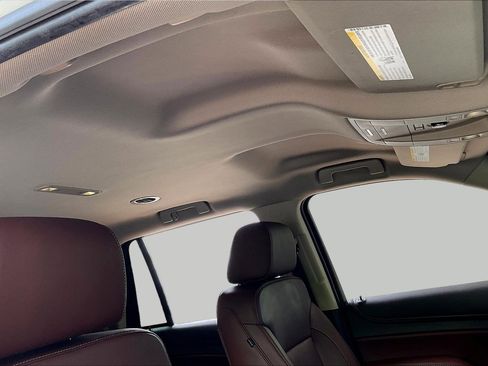 Used 2018 Chevrolet Tahoe Premier AWD/4WD image 28