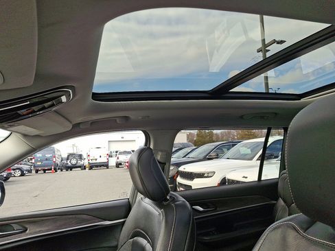 Certified 2021 Jeep Grand Cherokee L Limited w/ Trailer Tow Group (B) image 24