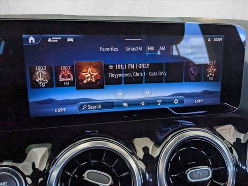 Used 2025 Mercedes-Benz GLA 250 image 12