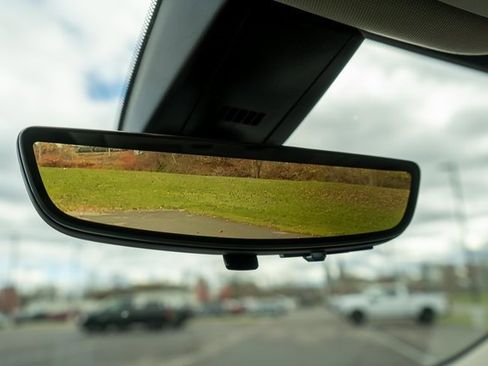 Used 2023 GMC Acadia Denali w/ Black Diamond Edition image 46