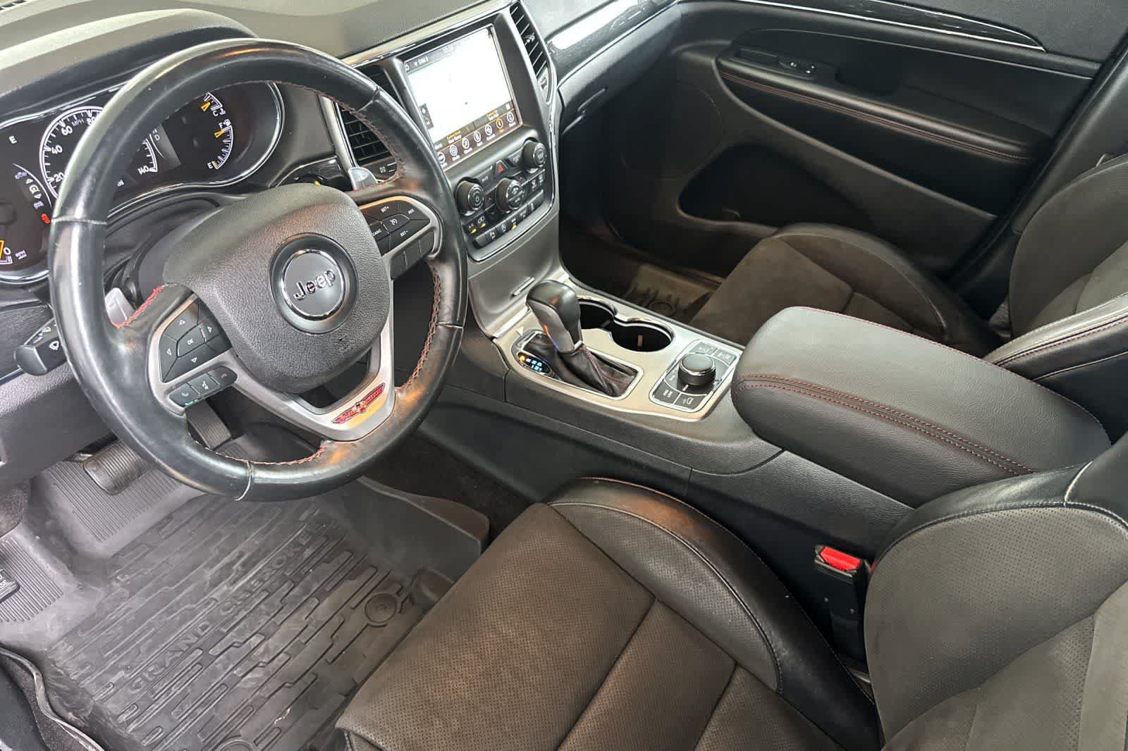Used 2018 Jeep Grand Cherokee Trailhawk AWD/4WD image 11