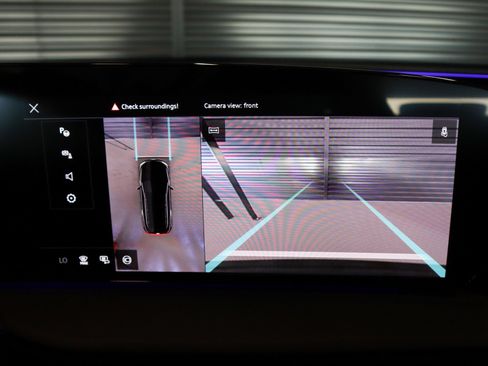 New 2025 Audi SQ5 Prestige image 24