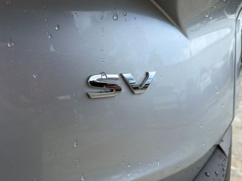 Used 2023 Nissan Rogue SV image 11