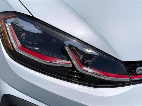 Used 2018 Volkswagen GTI SE w/ SE Leather Package FWD image 27