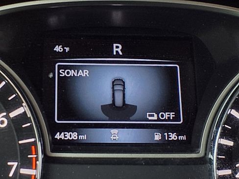 Used 2020 Nissan Pathfinder S image 21