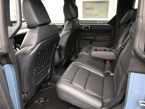 New 2025 Ford Bronco Badlands image 18