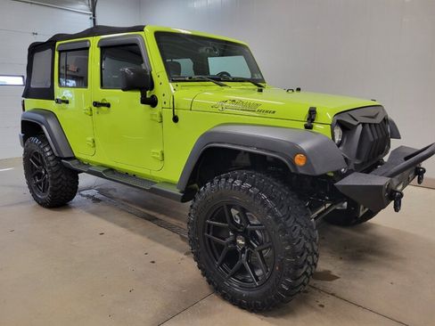 Used 2016 Jeep Wrangler Unlimited Sport w/ Quick Order Package 24S AWD/4WD image 12