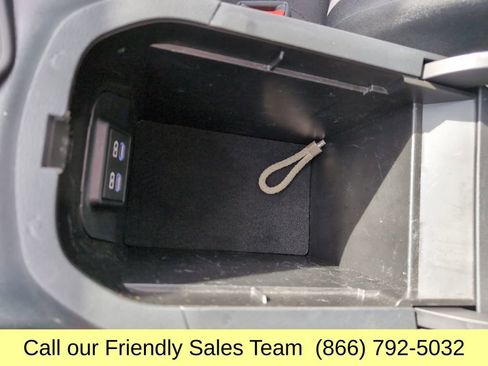 Used 2022 Toyota RAV4 XLE image 25