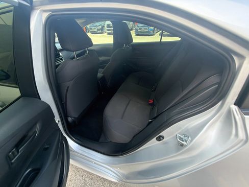 Used 2022 Toyota Corolla LE FWD image 22