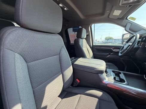 Used 2025 Chevrolet Silverado 2500 LT AWD/4WD image 13