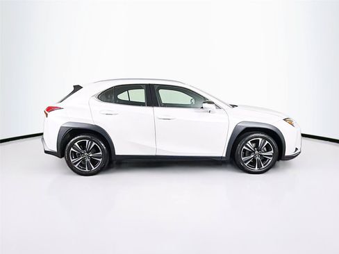 Used 2019 Lexus UX 200 FWD image 12