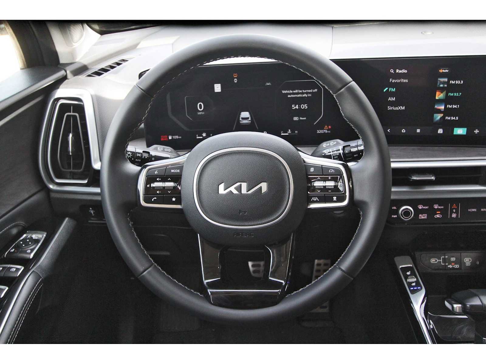 Used 2024 Kia Sorento SX AWD/4WD image 14
