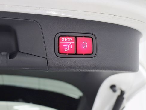 Used 2021 Mercedes-Benz GLA 35 AMG AMG GLA 35 w/ AMG Aerodynamic Package image 39