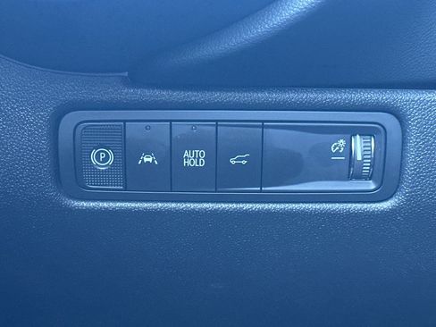 Used 2025 Chevrolet Equinox EV LT w/ Convenience Package image 41