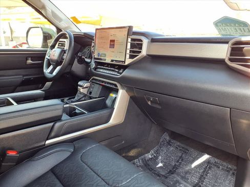 Used 2023 Toyota Tundra Limited image 21