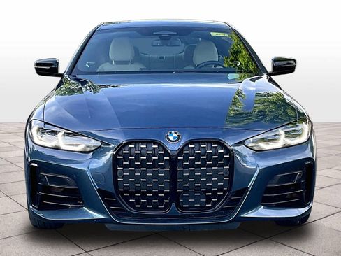 Used 2024 BMW M440i Coupe RWD image 3