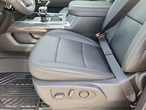 New 2026 Chevrolet Silverado 1500 LTZ w/ LTZ Premium Package AWD/4WD image 8