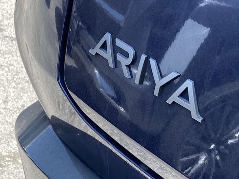 Certified 2024 Nissan Ariya FWD image 4